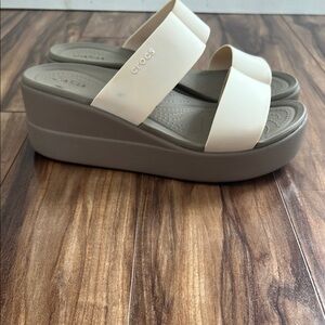 CROCS Cream and Gray Wedge Sandals